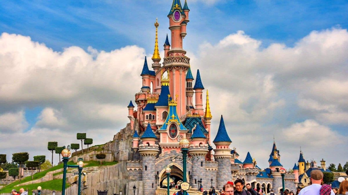 484853-visuels-disneyland-paris-chateau