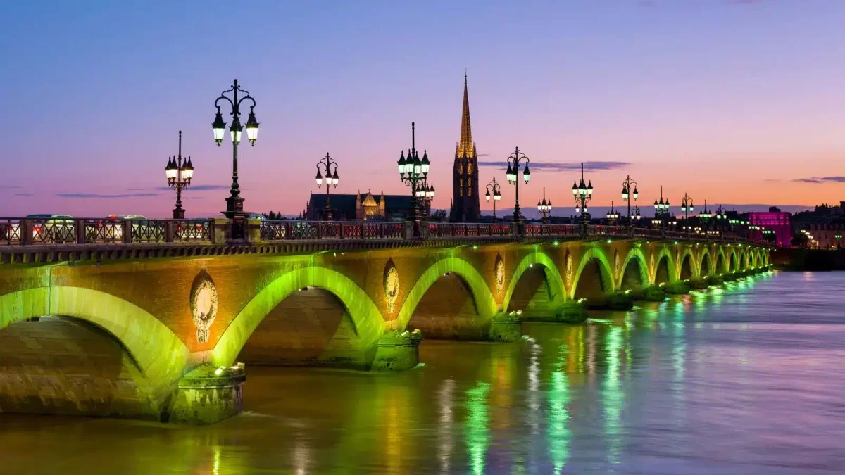 Bridge-Garonne-River-Bordeaux-France