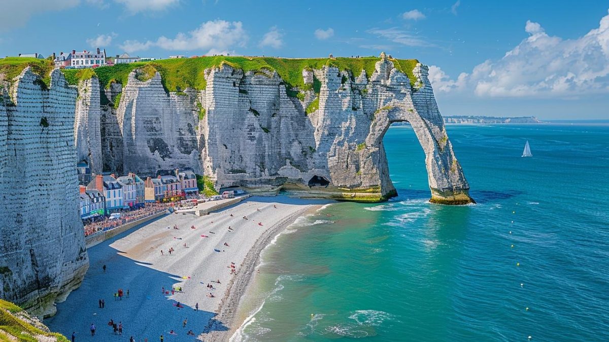 Visiter Étretat en 1 jour : itinéraire et conseils pour une escapade inoubliable