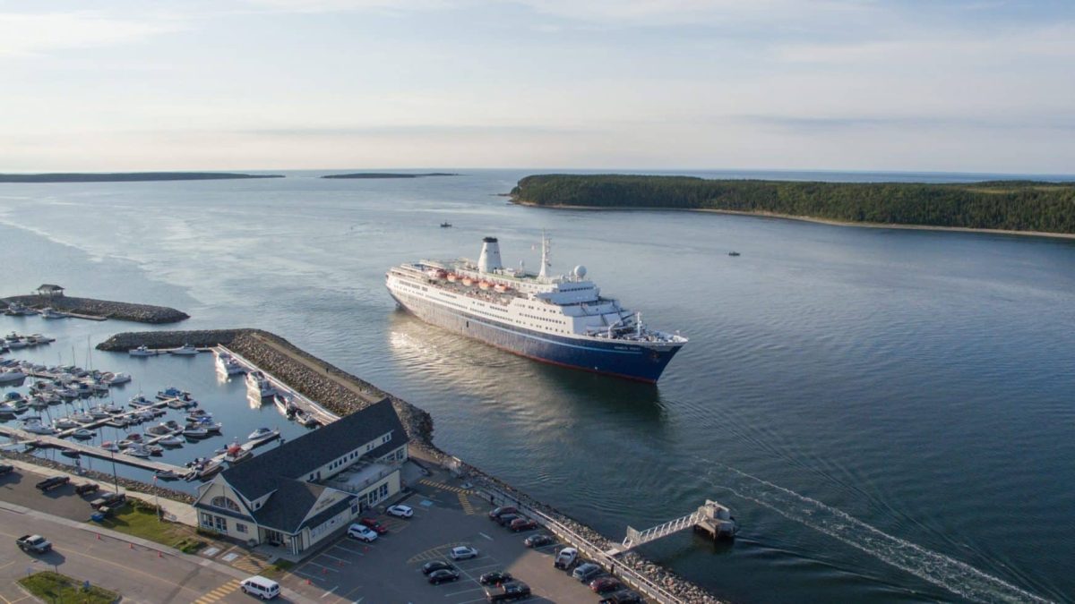 PortdeHavreSaintPierre1-scaled-1-2000x981