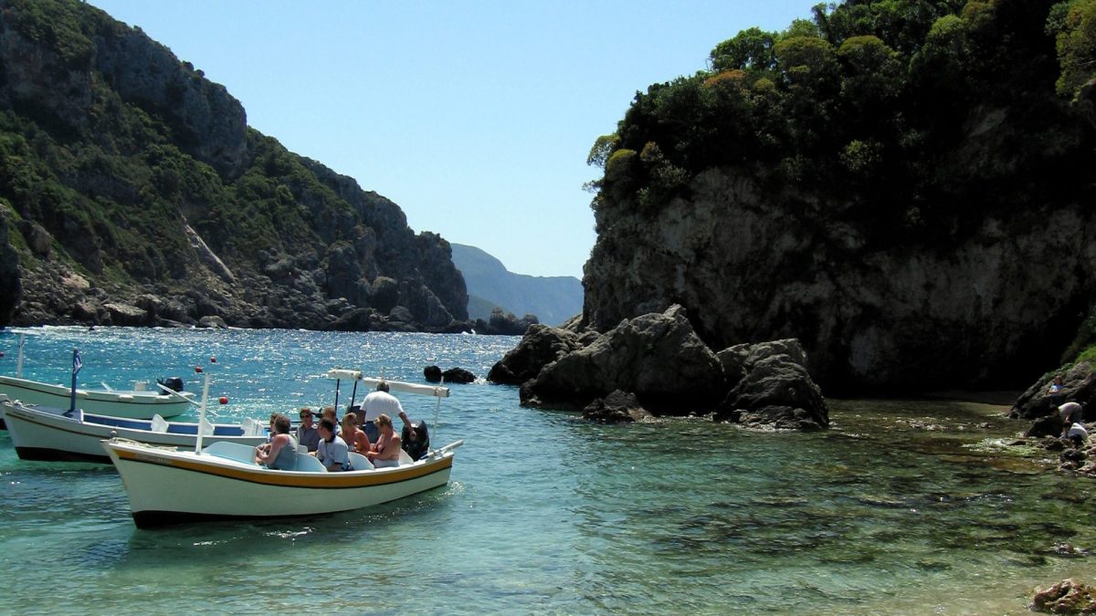 Découvrez les merveilles des îles grecques en 2023 !