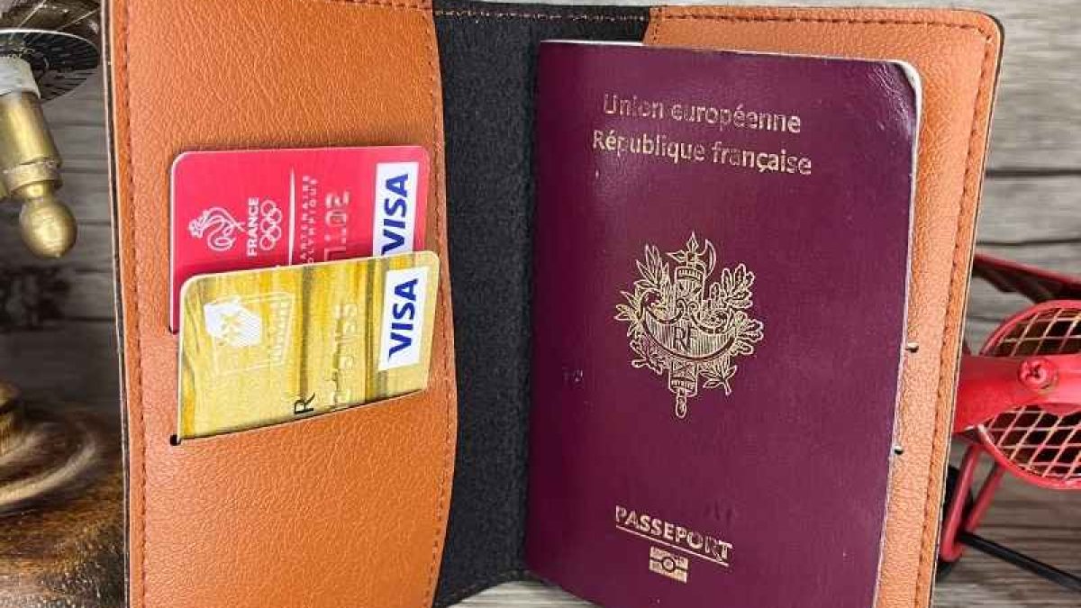 protège passeport personnalisé marron
