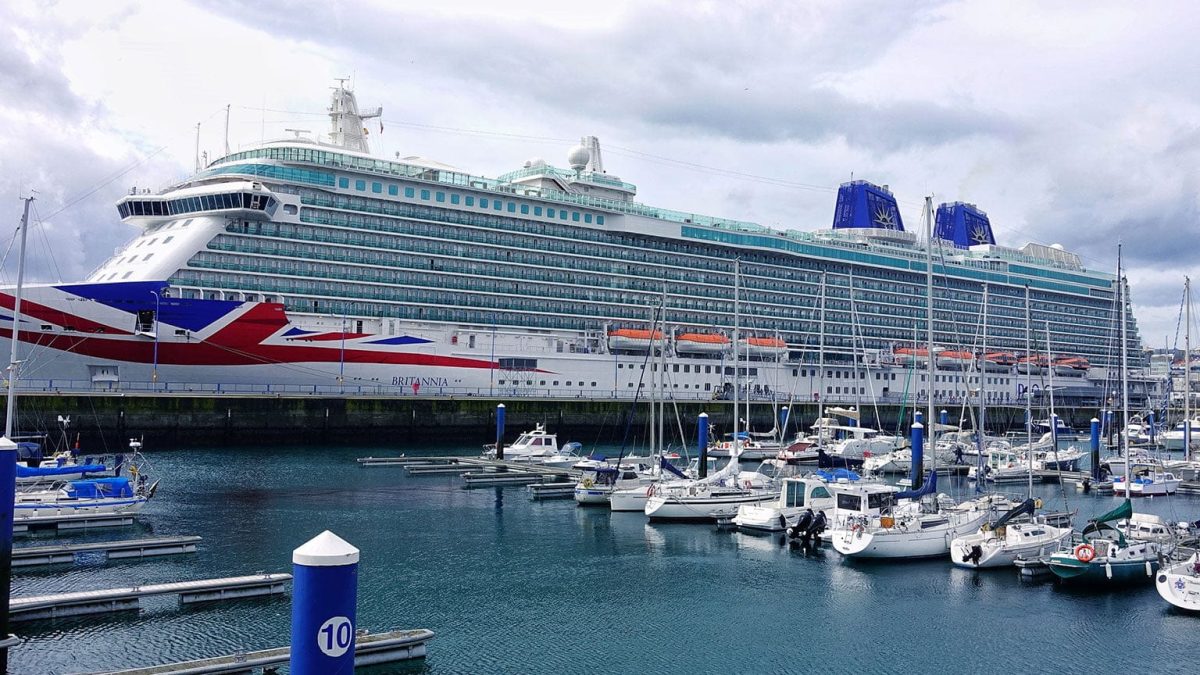 puerto-a-coruna_1173154939-c-dmitro2009-Shutterstock