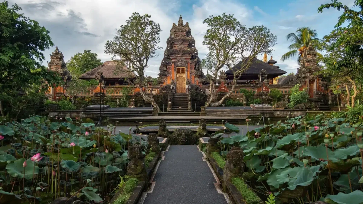 ubud-palace-bali-